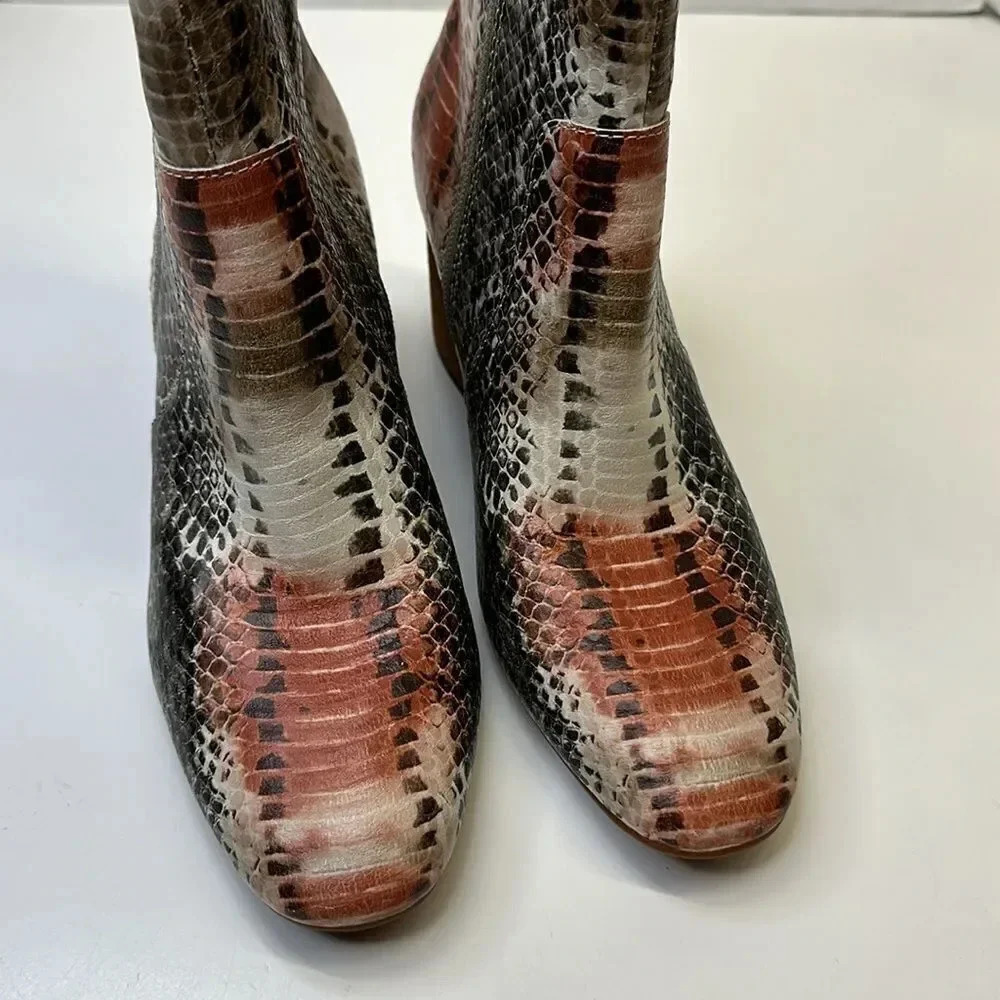 Korks Leland Boots Ankle Booties Leather Heeled Snake Print Brown Tan Size 8.5 - Picture 5 of 11